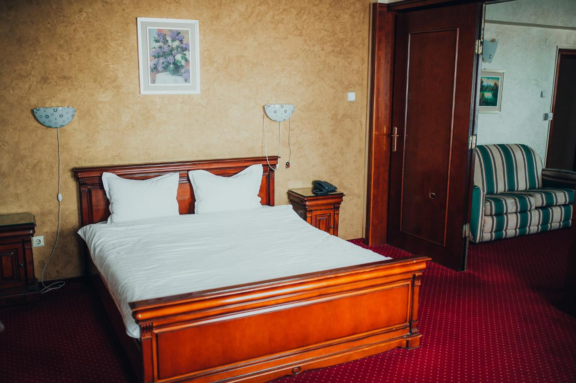 Hotel Bavaria Craiova Exteriér fotografie